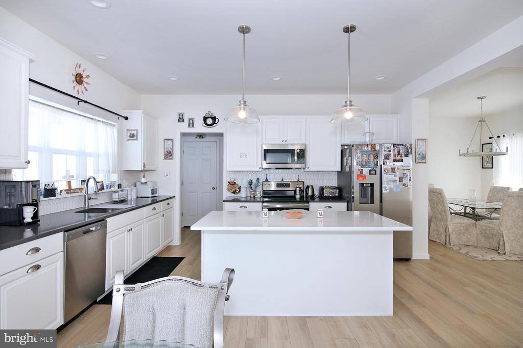 216 Copper Ridge Drive, Newmanstown, PA 17073