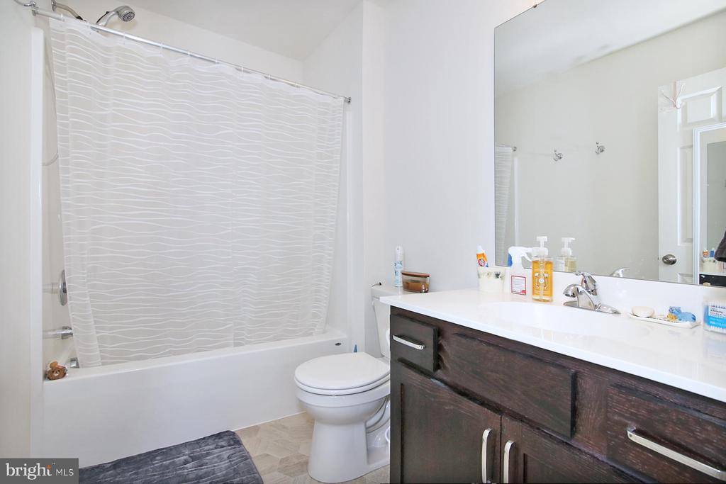 216 Copper Ridge Drive, Newmanstown, PA 17073