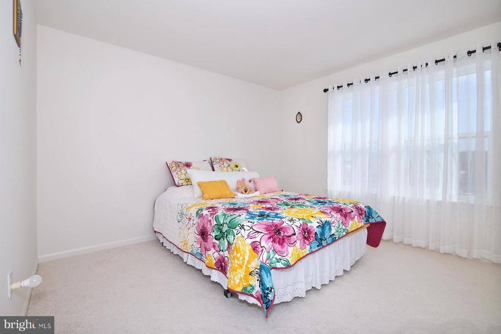 216 Copper Ridge Drive, Newmanstown, PA 17073