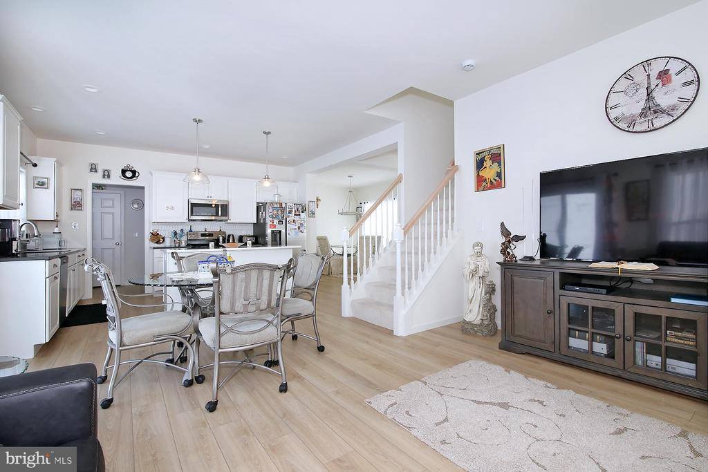 216 Copper Ridge Drive, Newmanstown, PA 17073