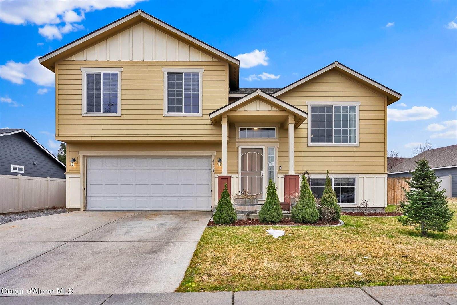 2118 North Teanaway Dr, Post Falls, ID 83854