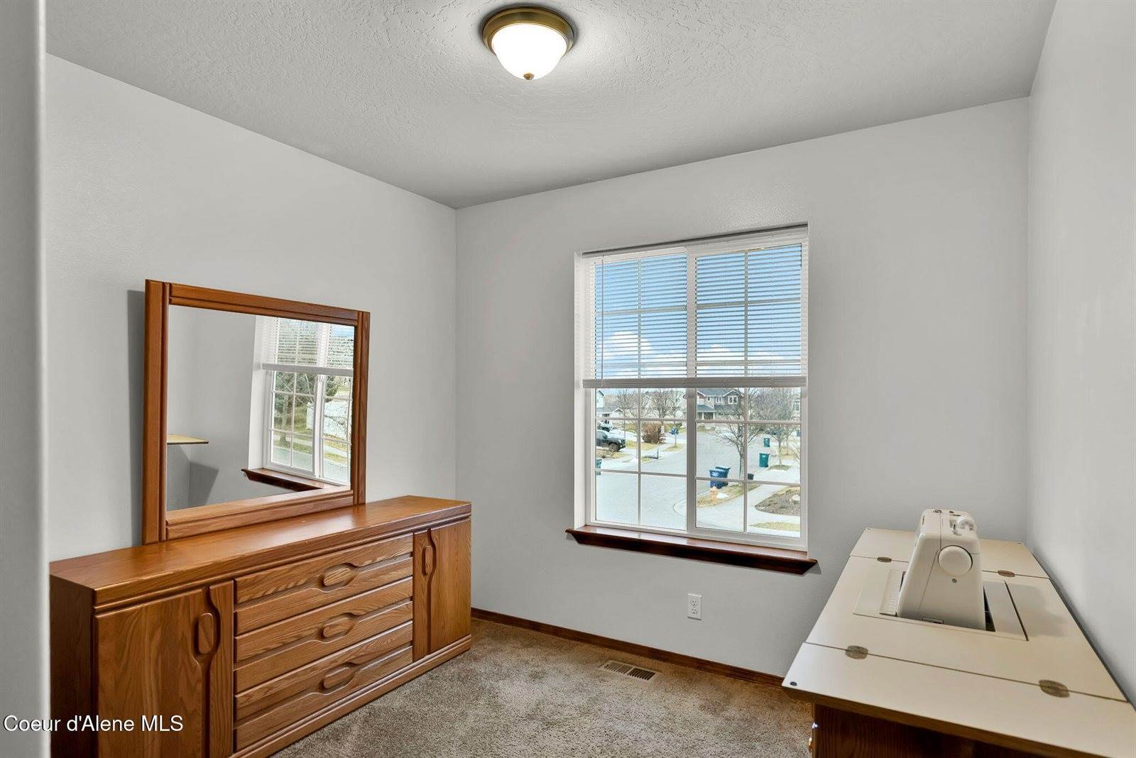 2118 North Teanaway Dr, Post Falls, ID 83854