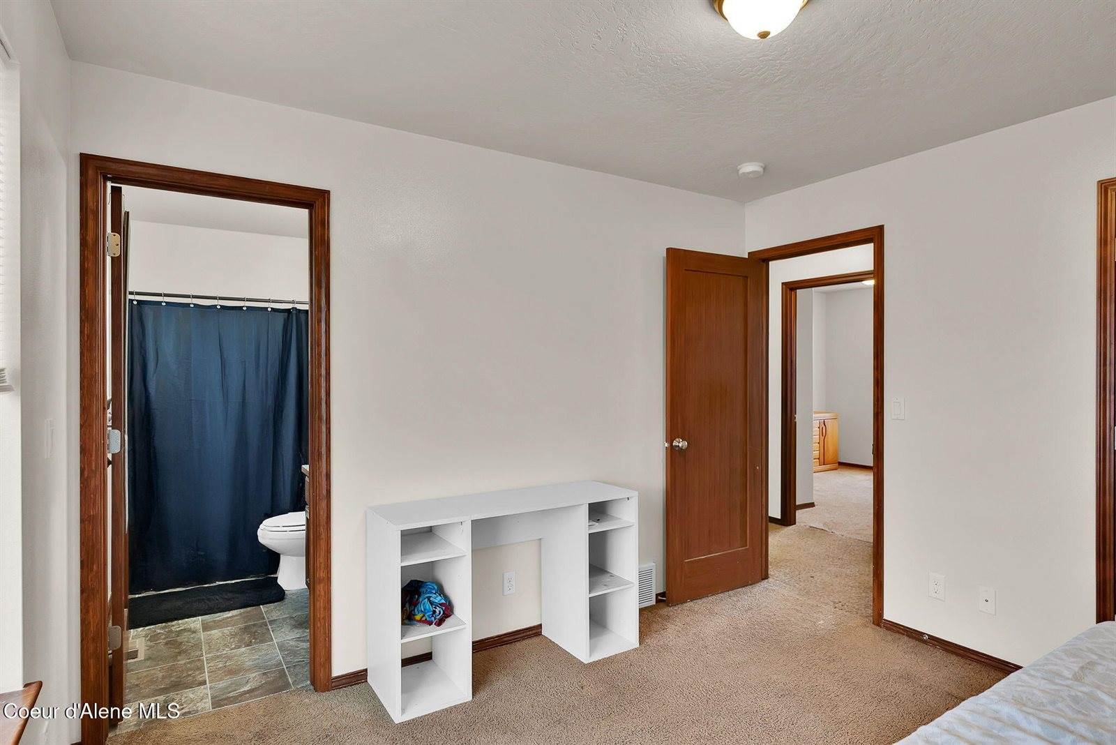 2118 North Teanaway Dr, Post Falls, ID 83854