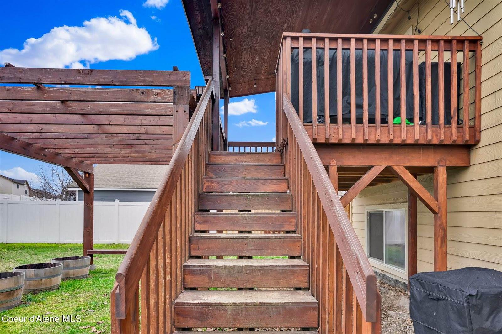 2118 North Teanaway Dr, Post Falls, ID 83854