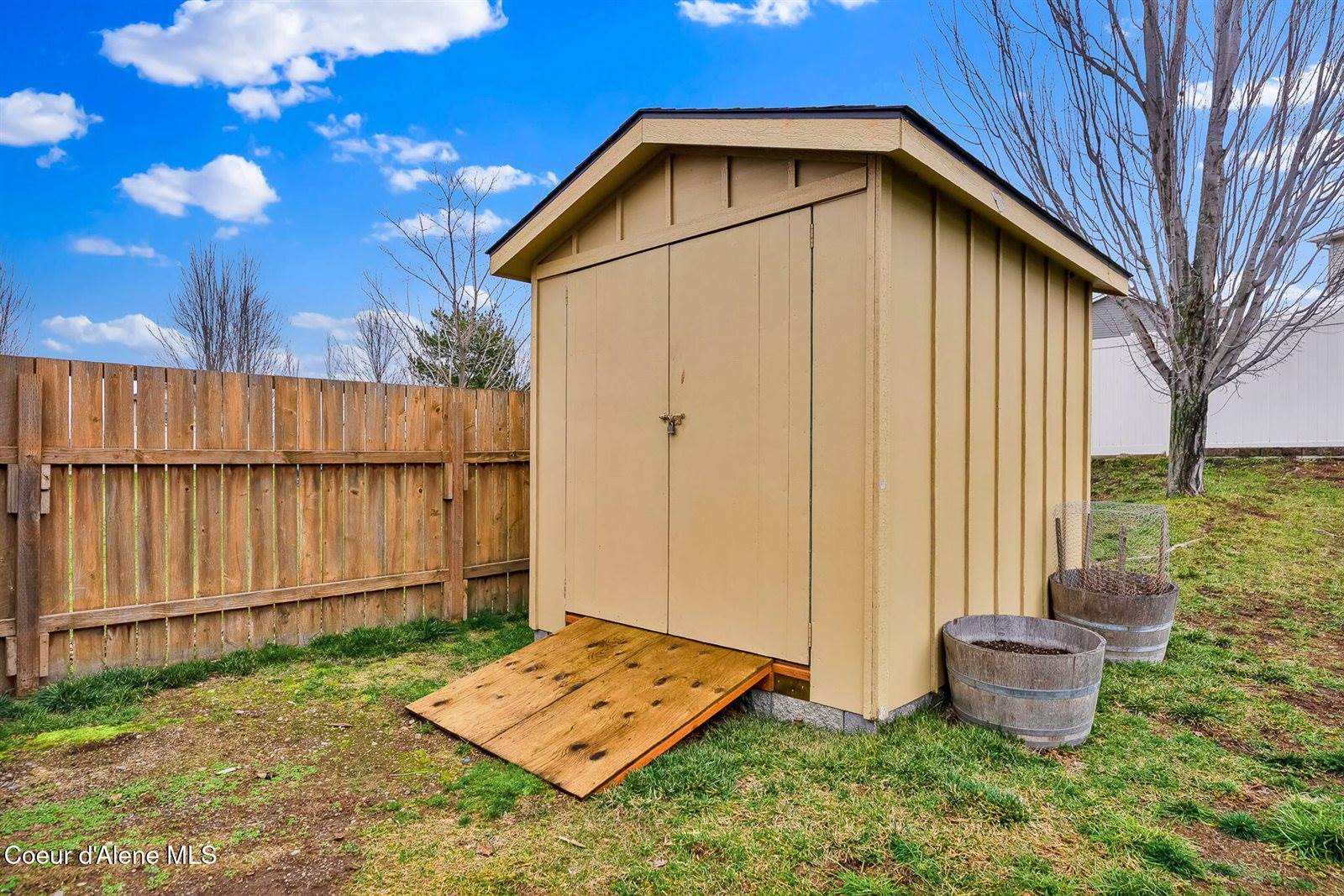 2118 North Teanaway Dr, Post Falls, ID 83854