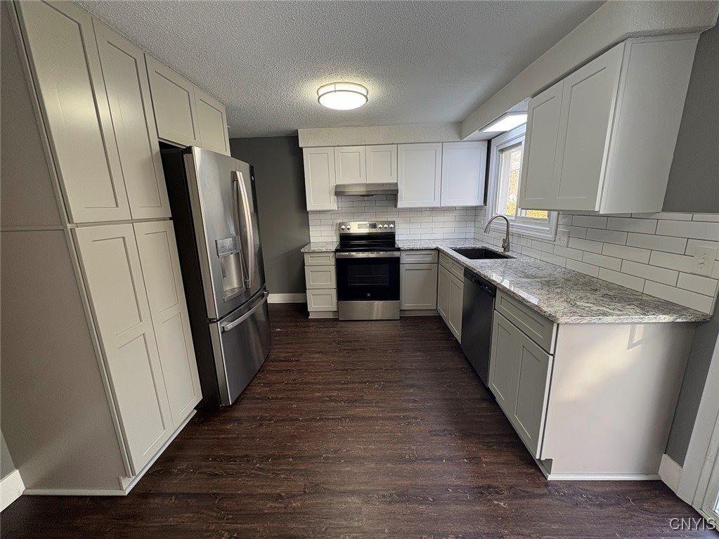 519 Sunflower Drive, Salina, NY 13088