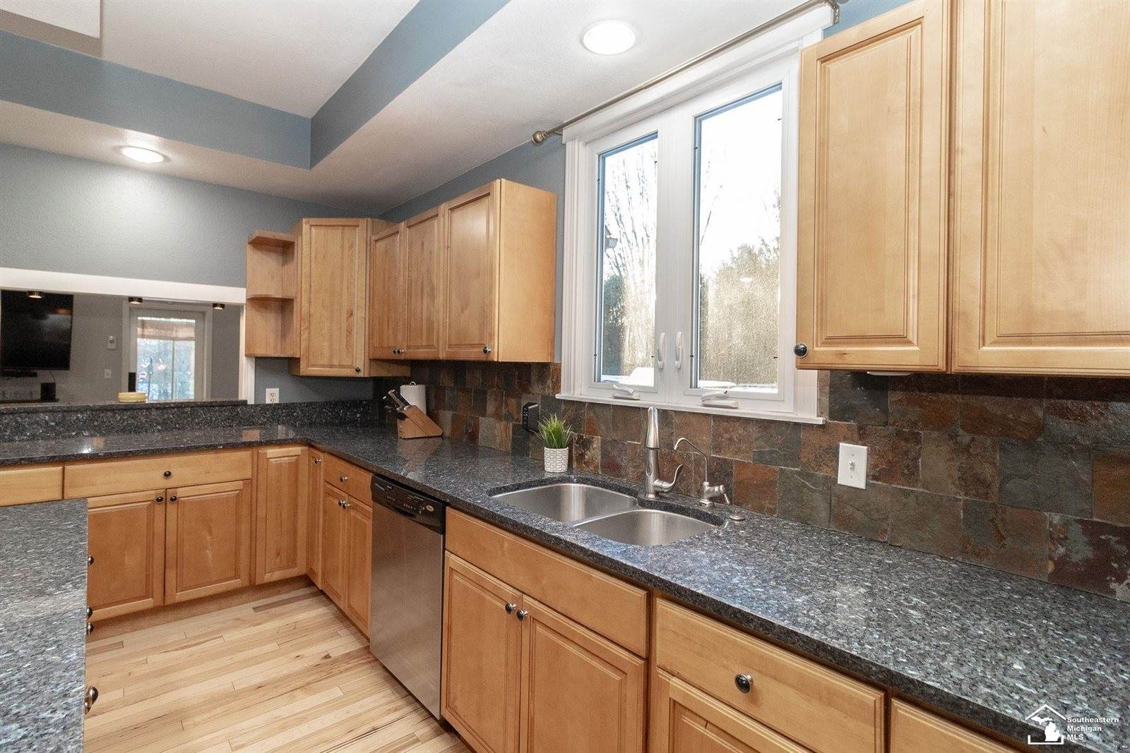 485 W Vienna Road, Temperance, MI 48182