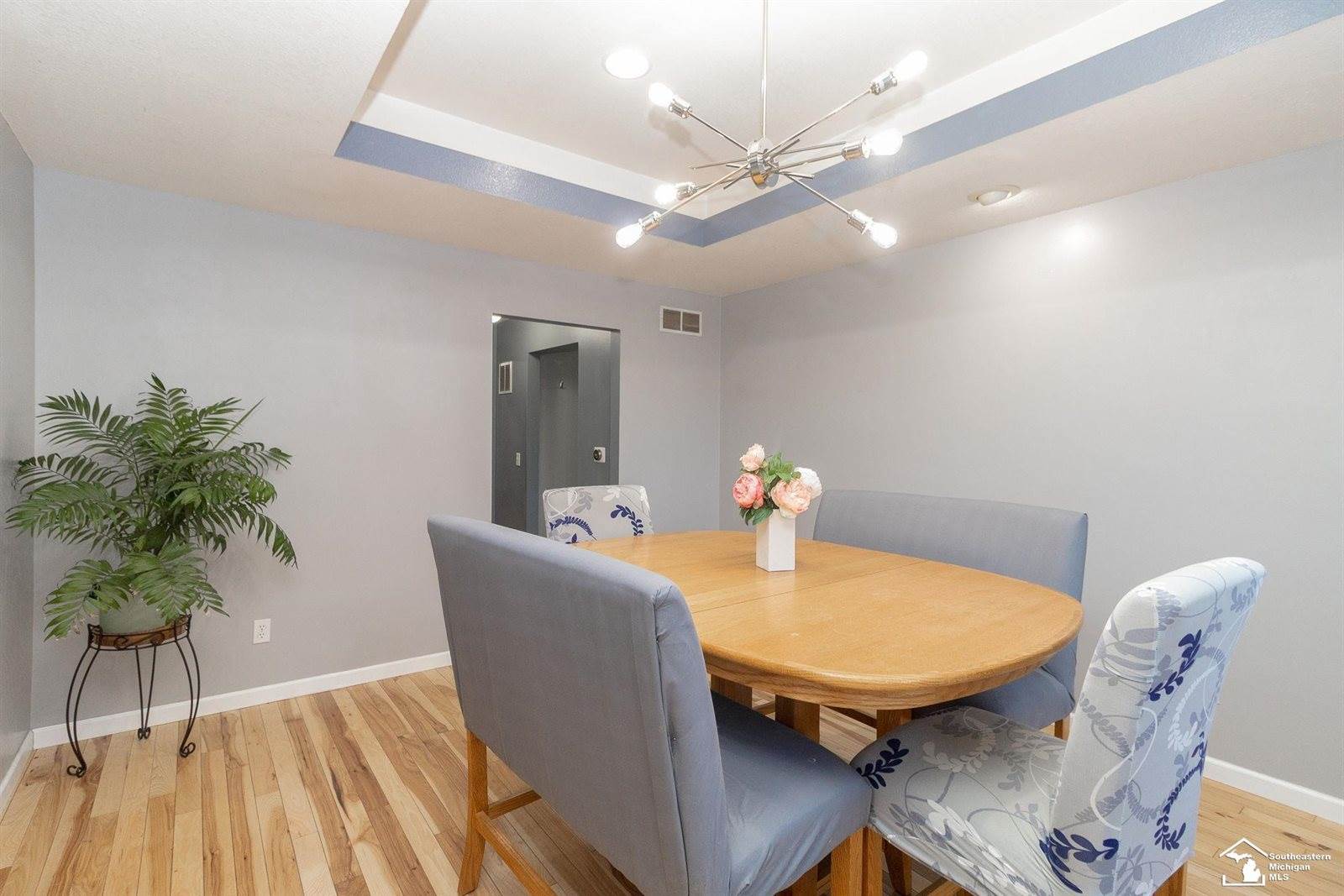 485 W Vienna Road, Temperance, MI 48182