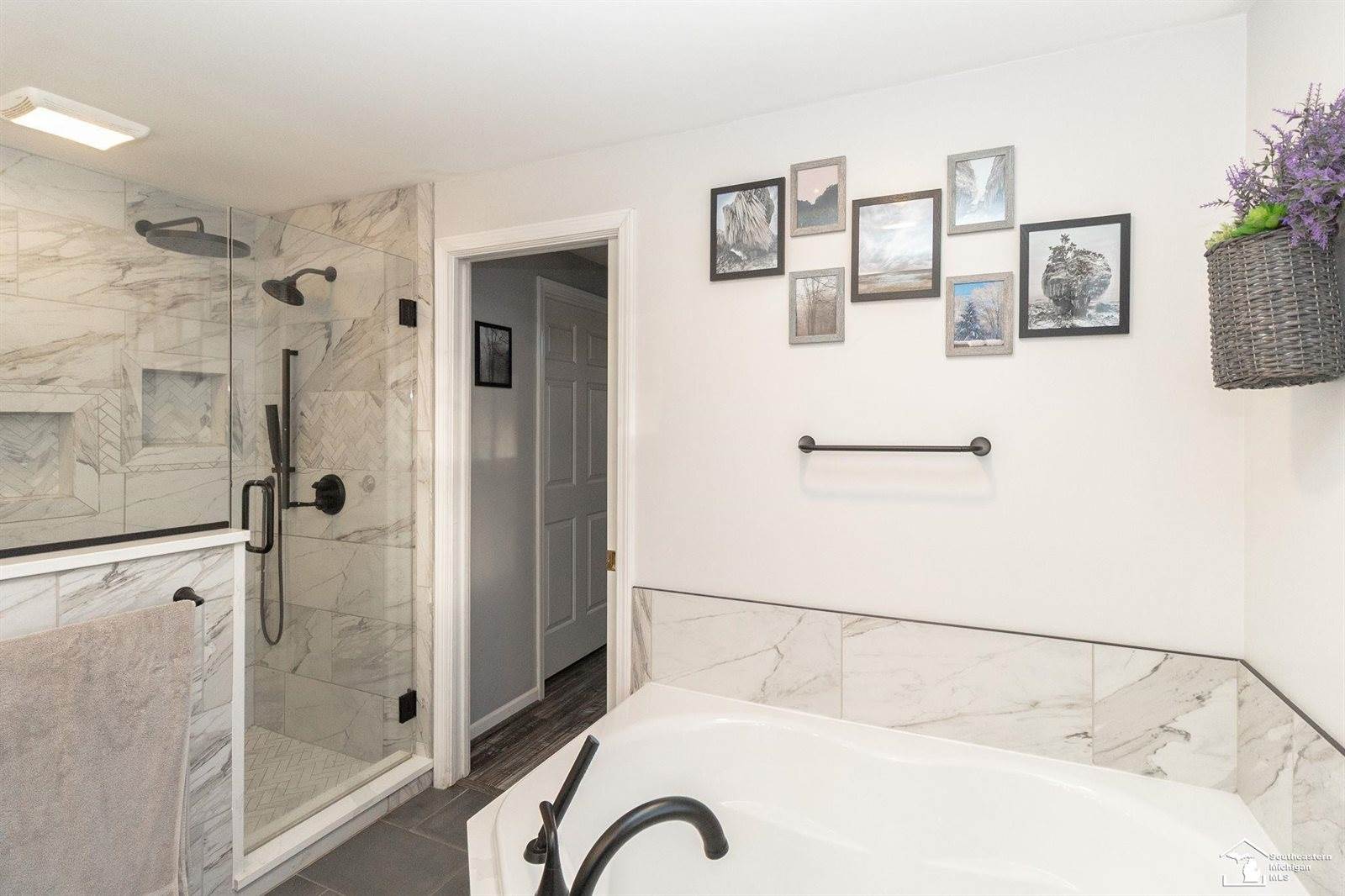 485 W Vienna Road, Temperance, MI 48182