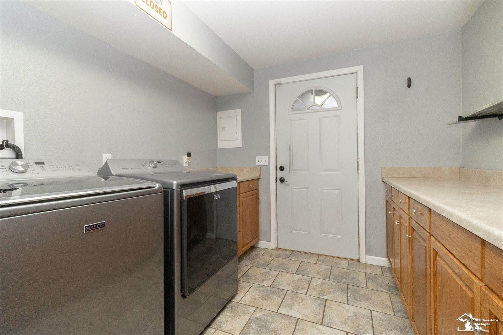 485 W Vienna Road, Temperance, MI 48182