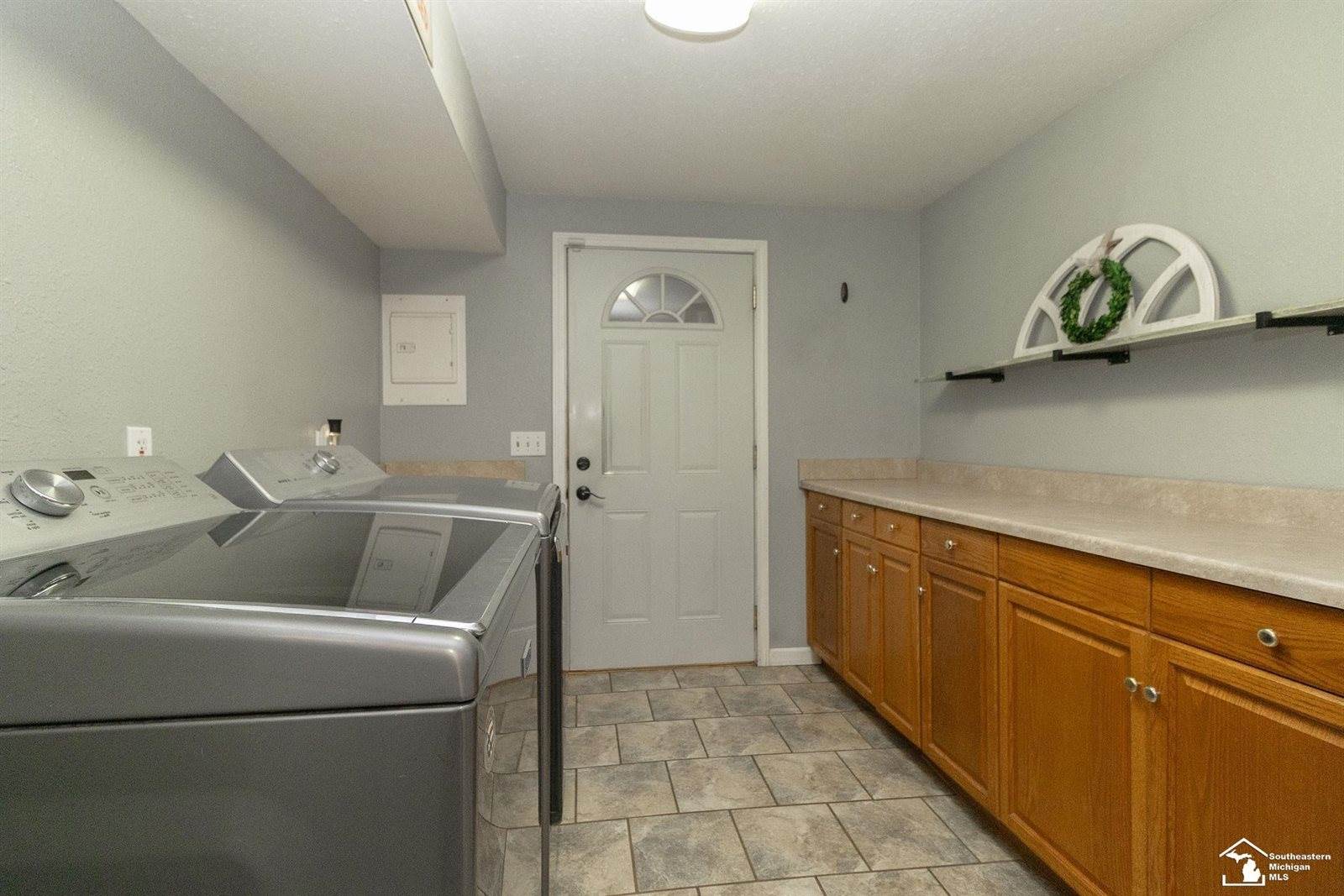 485 W Vienna Road, Temperance, MI 48182