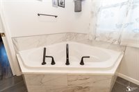 485 W Vienna Road, Temperance, MI 48182