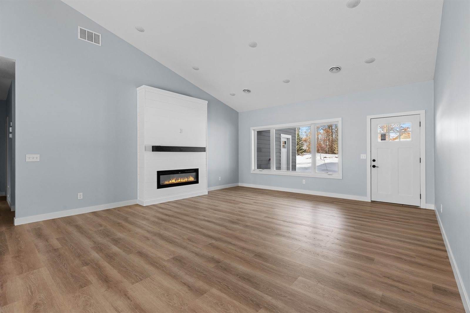 15828 Old Stonebridge Trail, Brainerd, MN 56401