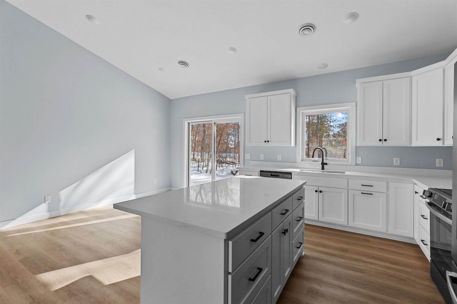 15828 Old Stonebridge Trail, Brainerd, MN 56401