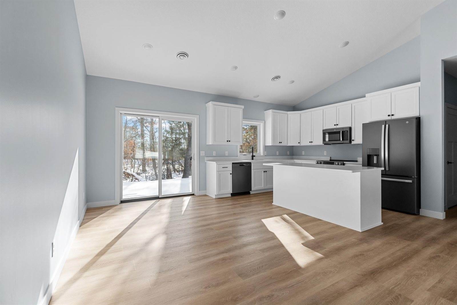 15828 Old Stonebridge Trail, Brainerd, MN 56401