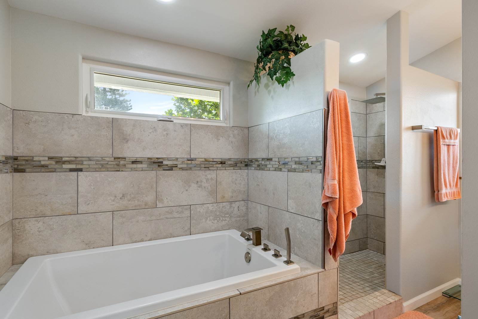 84-633 Upena St, Waianae, HI 96792