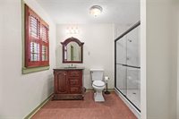 1106 Avenue O, Huntsville, TX 77340