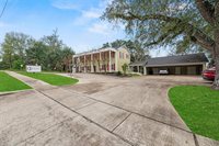 1106 Avenue O, Huntsville, TX 77340