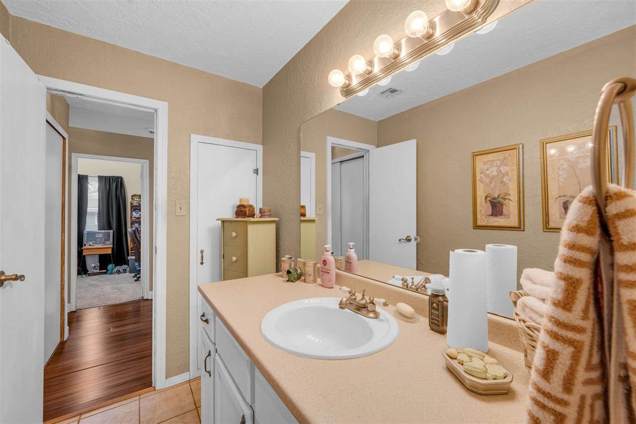 2429 NW 28th, Lawton, OK 73505