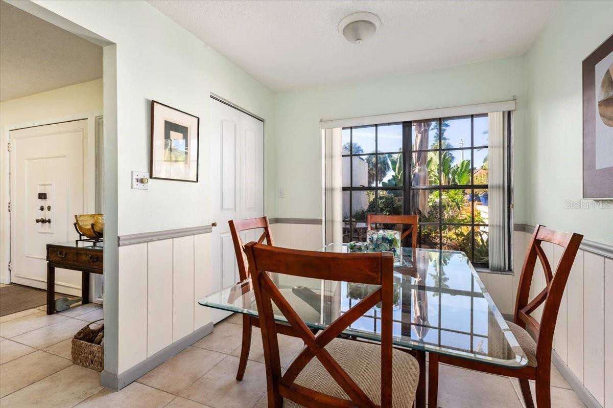 5905 La Vista Lane, Bradenton, FL 34210