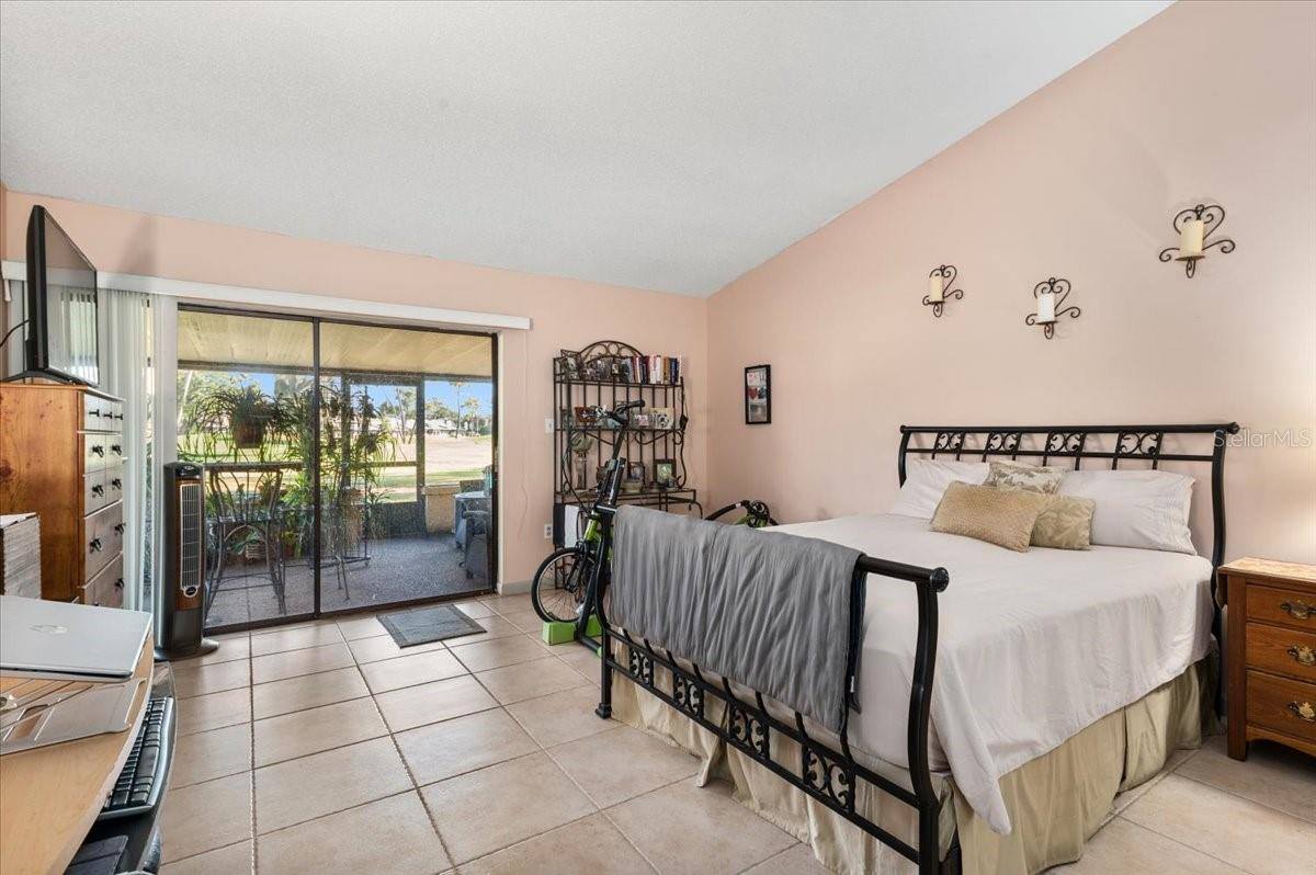 5905 La Vista Lane, Bradenton, FL 34210