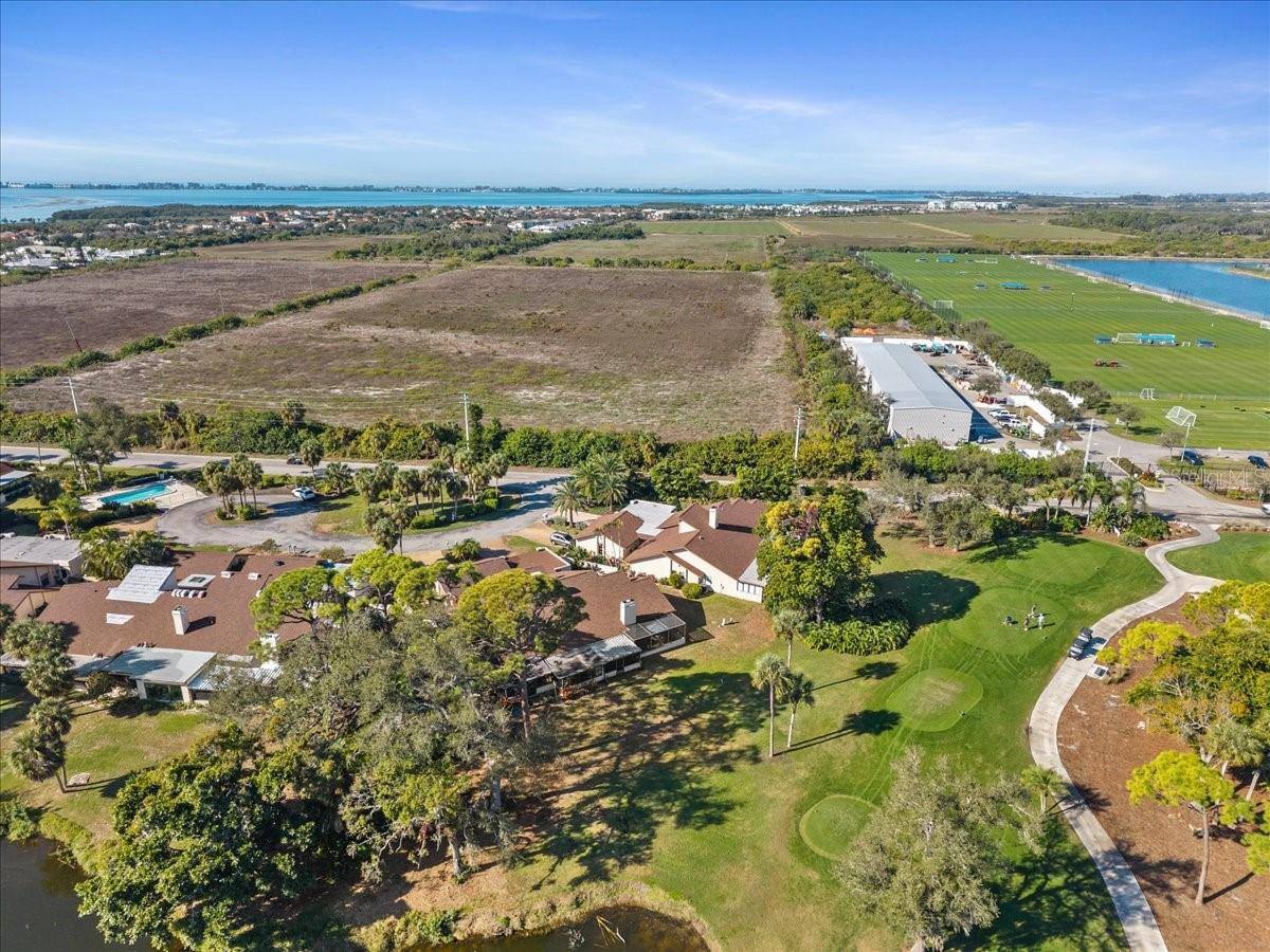 5905 La Vista Lane, Bradenton, FL 34210