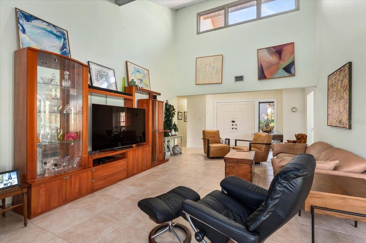 5905 La Vista Lane, Bradenton, FL 34210