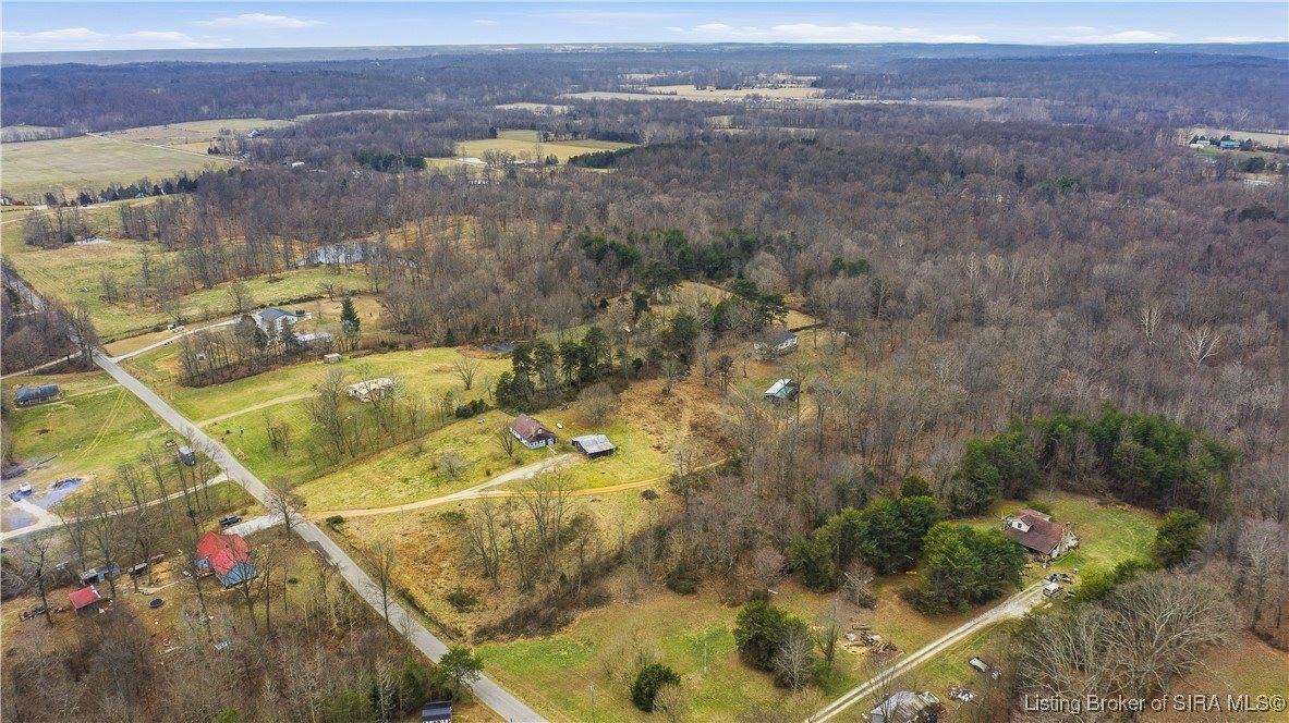 4665 South Mount Zion Church Road, Pekin, IN 47165