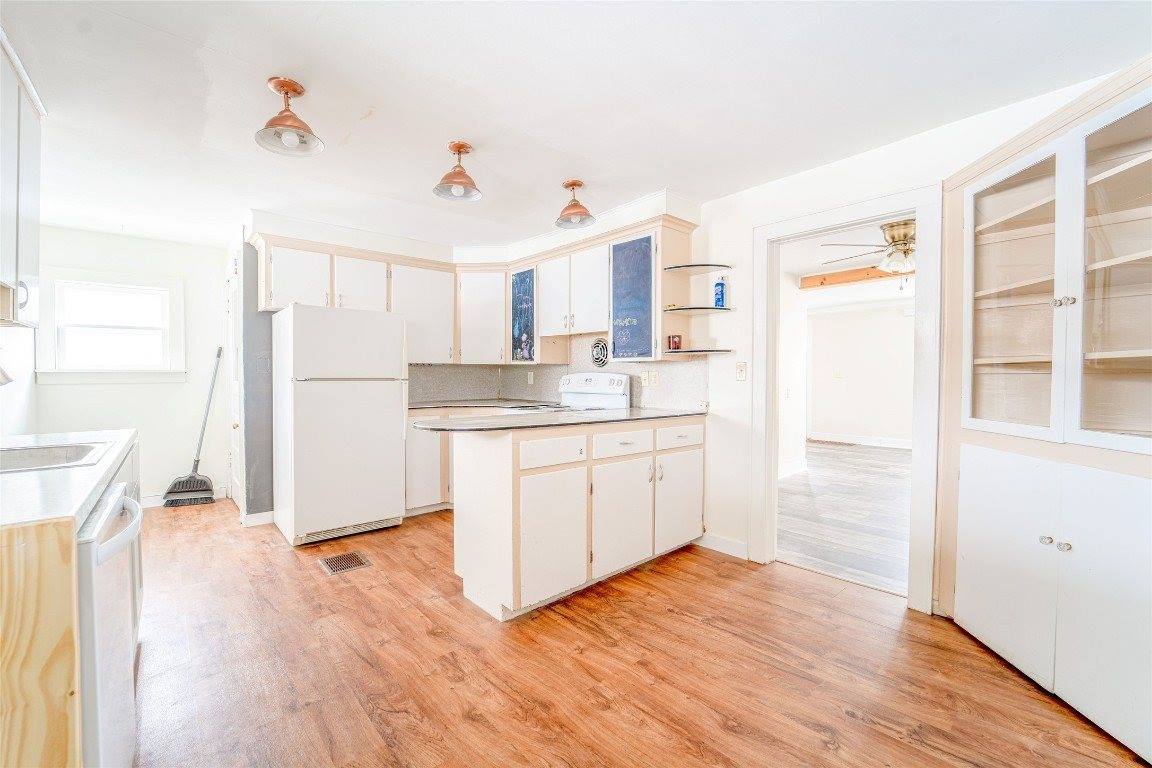 425 Clayton Avenue, Vestal, NY 13850