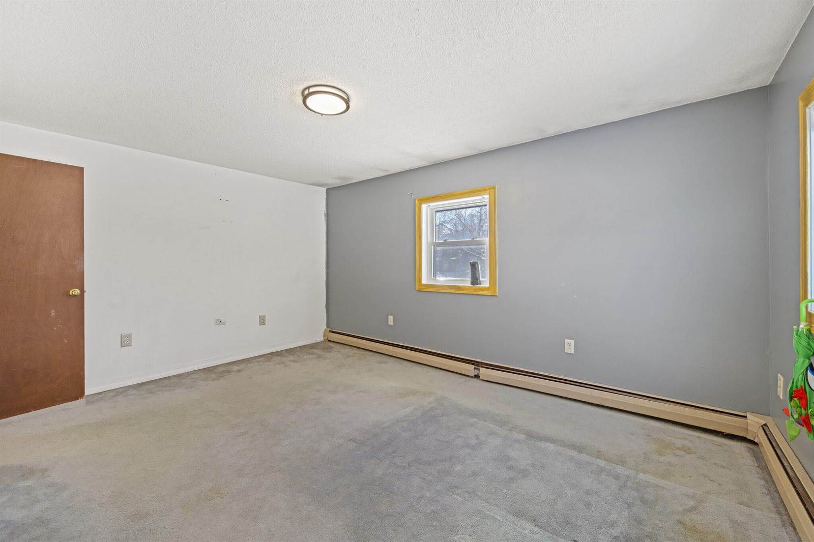 22 Grove Street, Newport, ME 04953