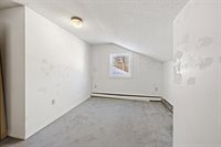 22 Grove Street, Newport, ME 04953