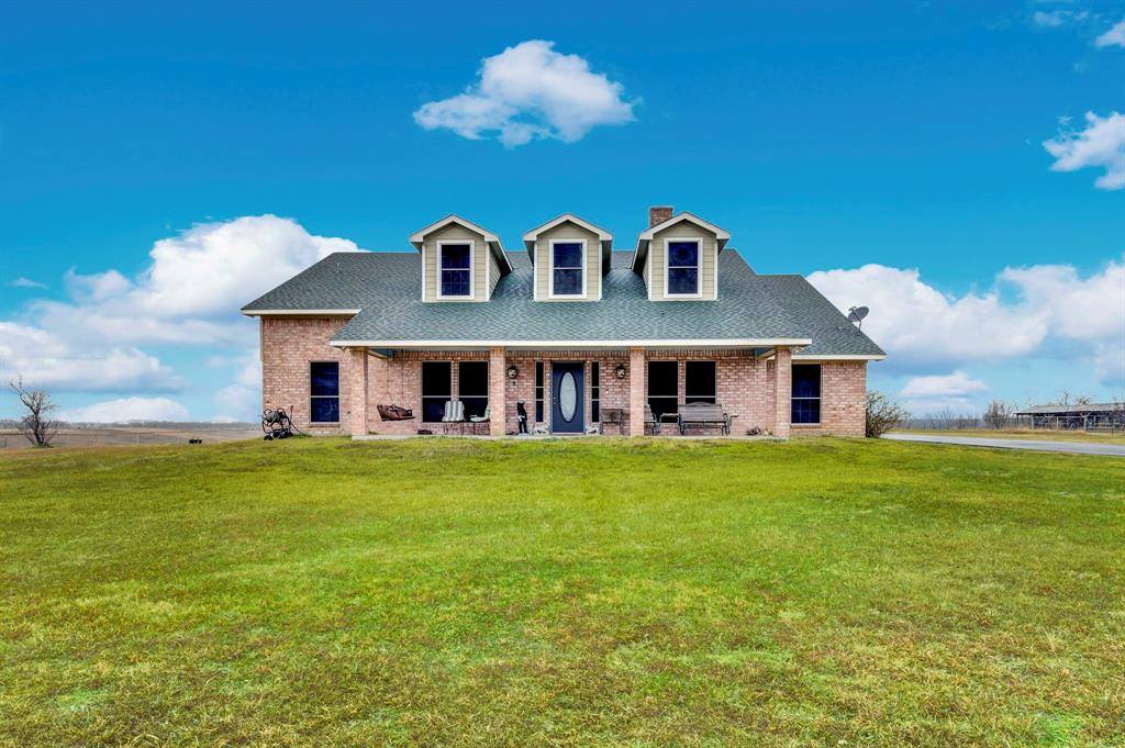 839 Walker Creek Road, Ennis, TX 75119