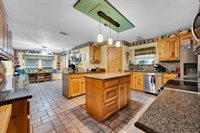 839 Walker Creek Road, Ennis, TX 75119