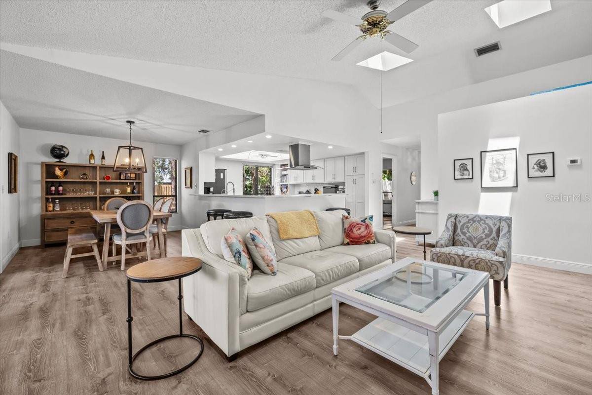 110 Parkside Colony Drive, Tarpon Springs, FL 34689