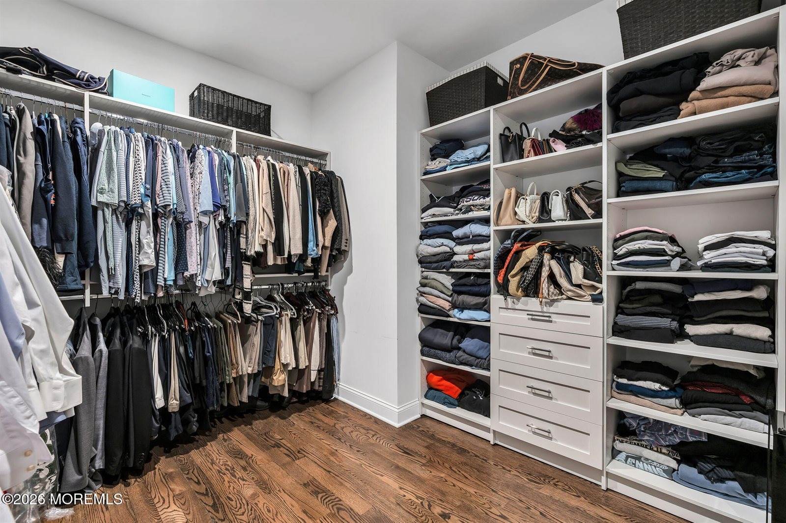 12 Balmer Court, Oceanport, NJ 07757