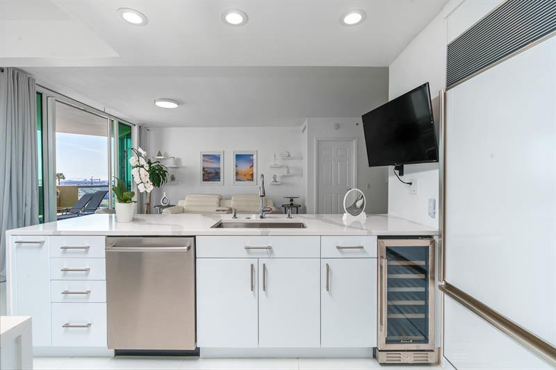 411 N New River Dr E 2205, #2205, Fort Lauderdale, FL 33301