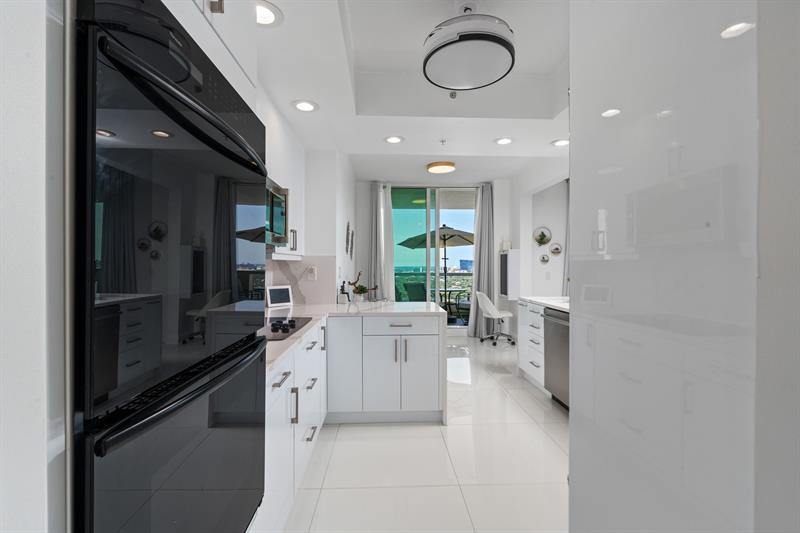 411 N New River Dr E 2205, #2205, Fort Lauderdale, FL 33301