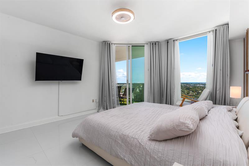 411 N New River Dr E 2205, #2205, Fort Lauderdale, FL 33301