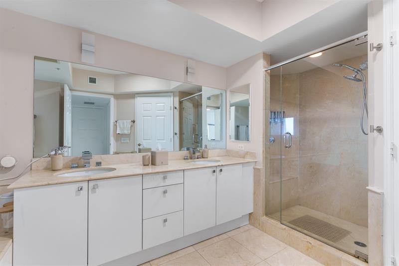 411 N New River Dr E 2205, #2205, Fort Lauderdale, FL 33301