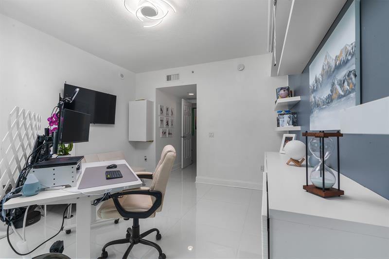 411 N New River Dr E 2205, #2205, Fort Lauderdale, FL 33301