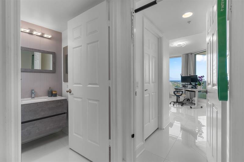 411 N New River Dr E 2205, #2205, Fort Lauderdale, FL 33301