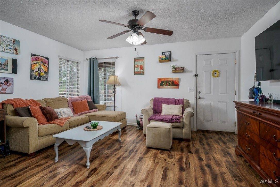 3914 Watermelon Road, Northport, AL 35473