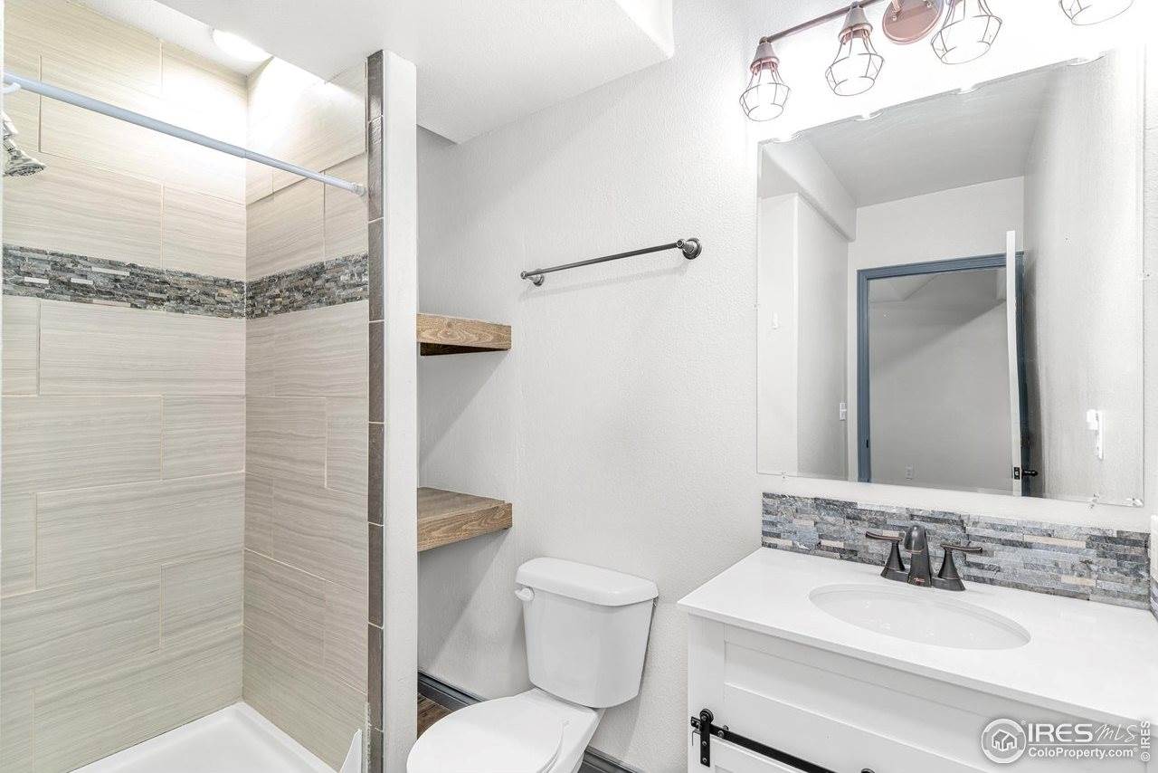 3418 Windmill Ct, Evans, CO 80620