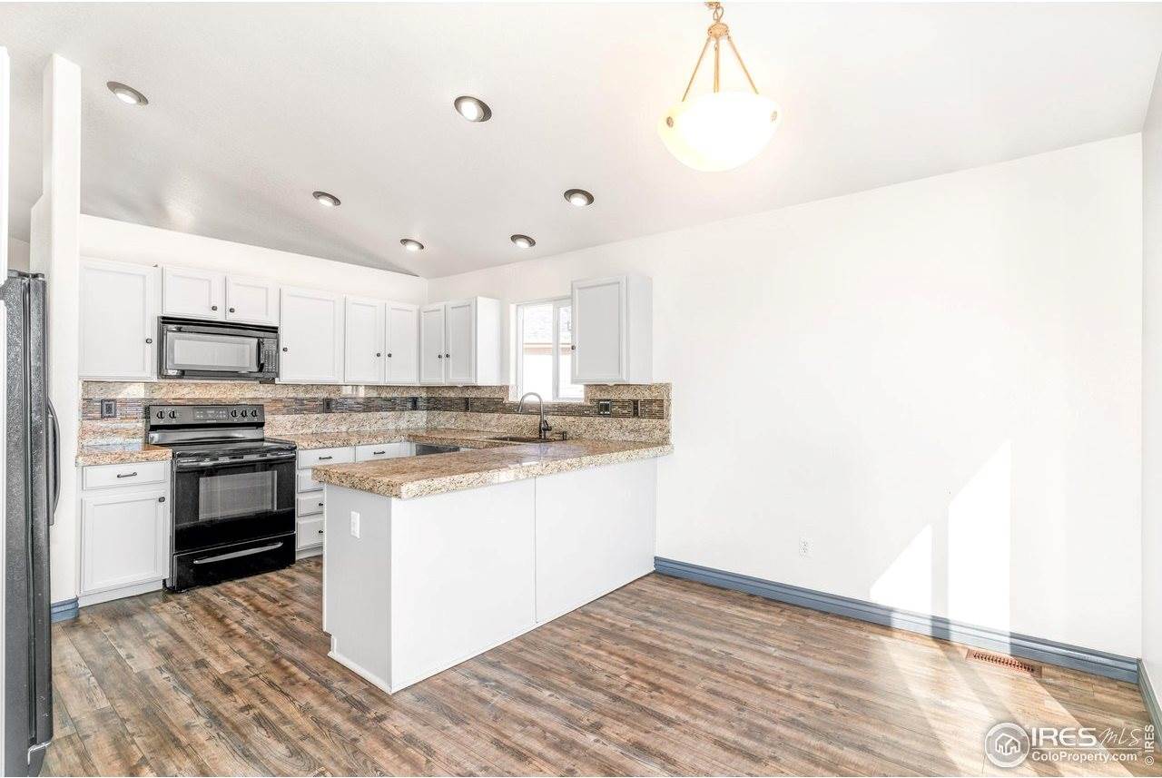 3418 Windmill Ct, Evans, CO 80620