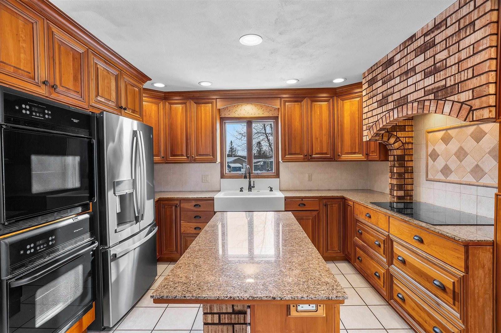 2909 W Mann Street, Marshfield, WI 54449