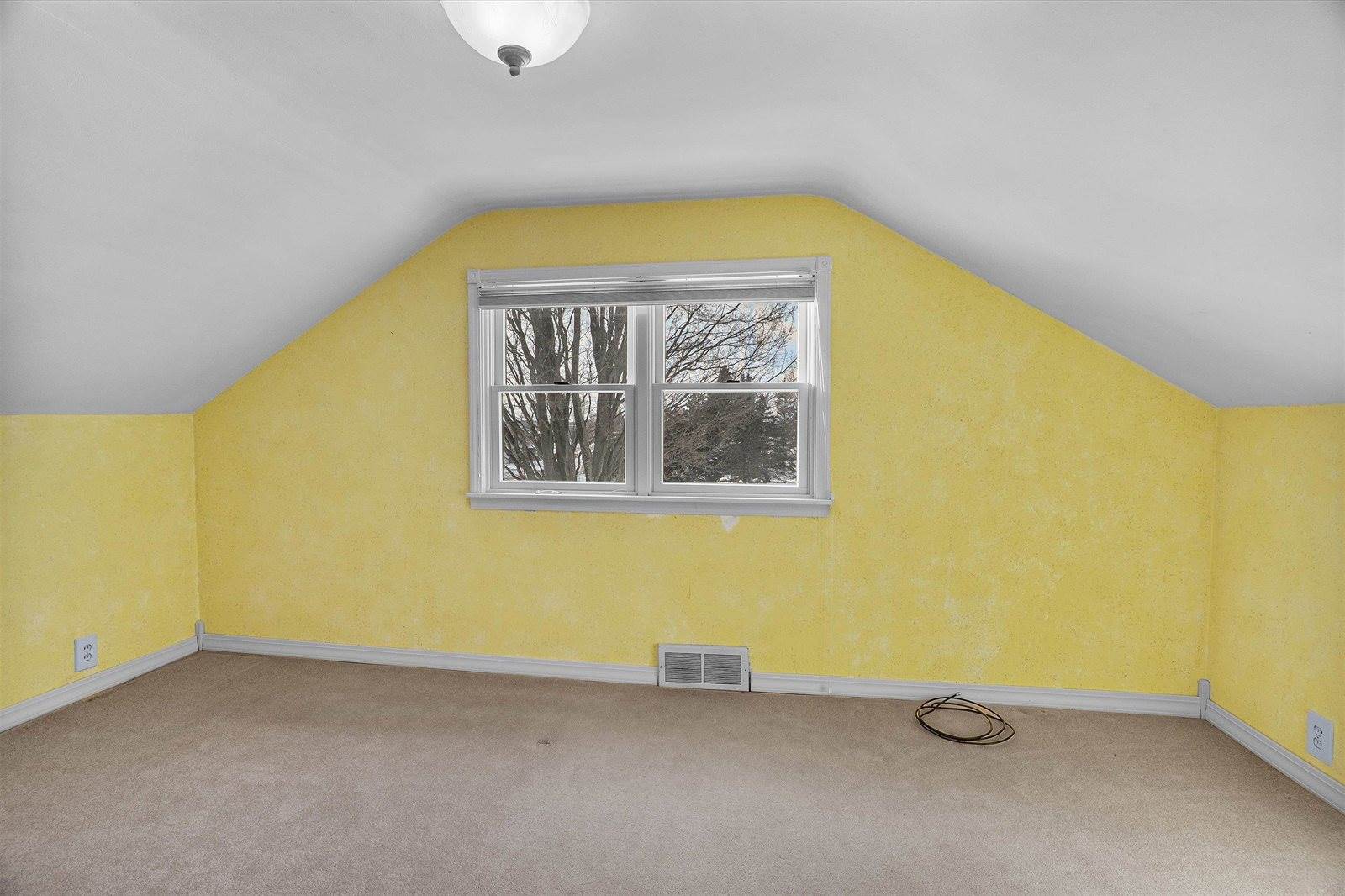 2909 W Mann Street, Marshfield, WI 54449