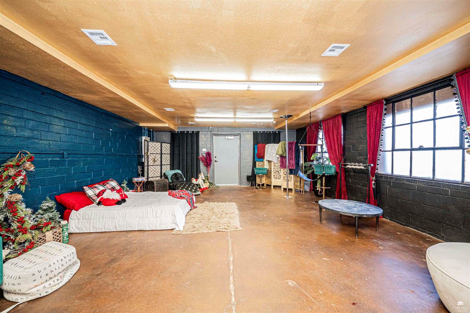 818 North Washington Street, Junction City, KS 66441