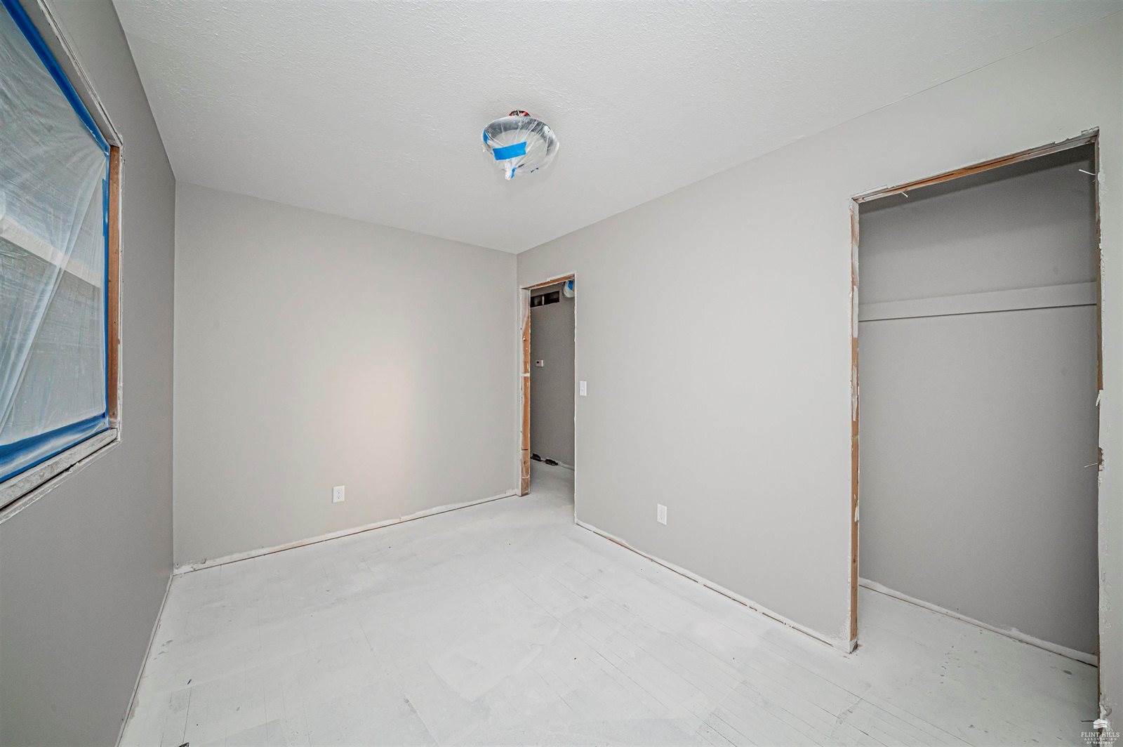 1406 Bel Air Drive, Junction City, KS 66441