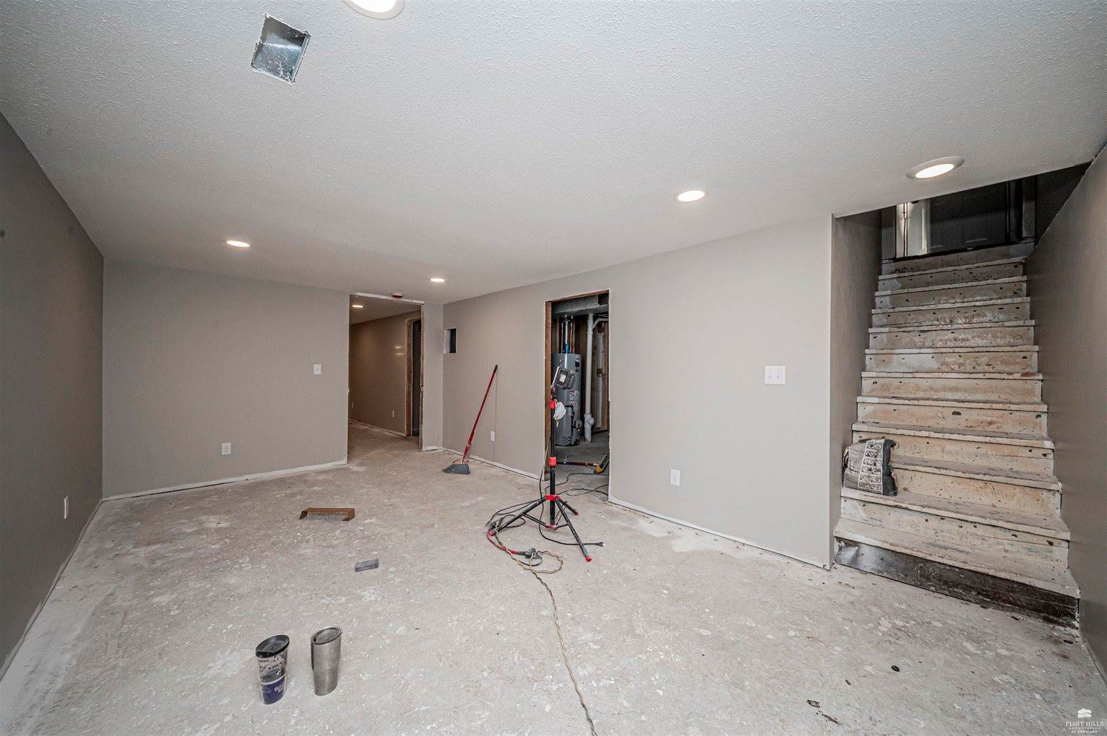 1406 Bel Air Drive, Junction City, KS 66441