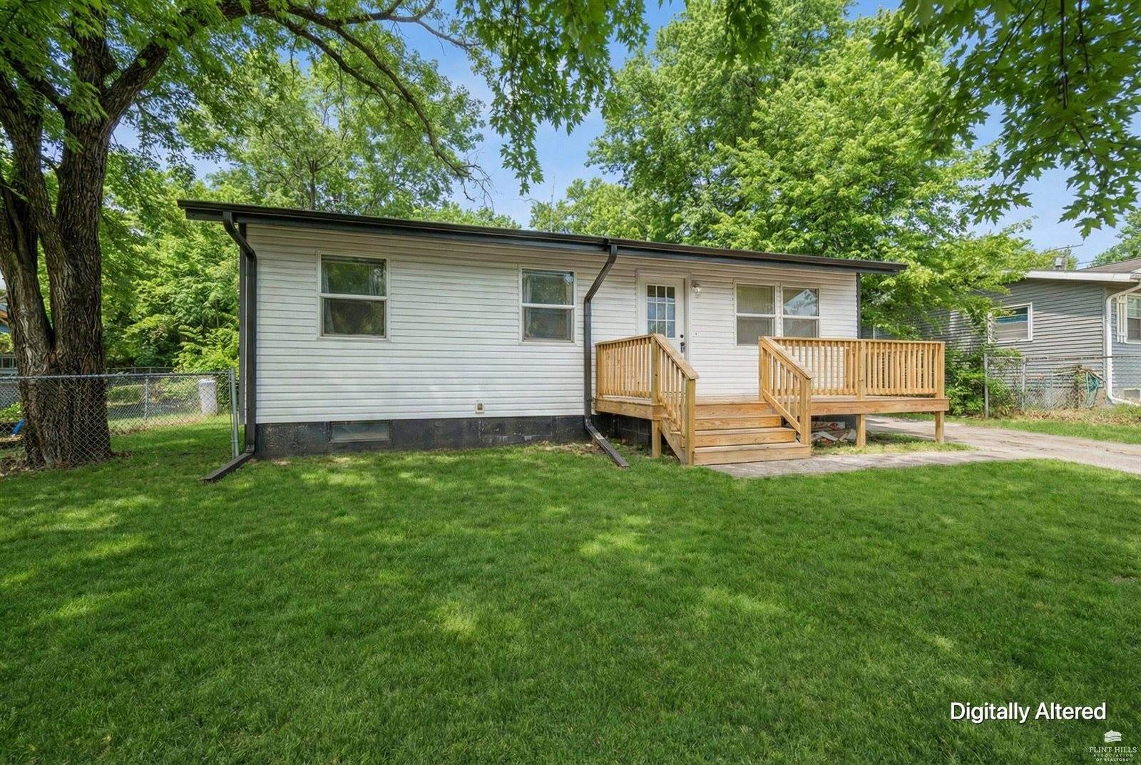 1406 Bel Air Drive, Junction City, KS 66441